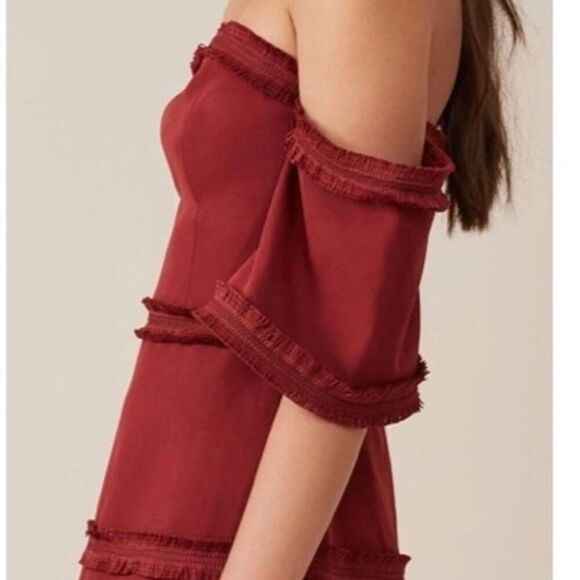 NWOT Finders Keepers Fig Burgundy Fall Visions Off Shoulders Mini Dress Medium - Picture 2 of 12